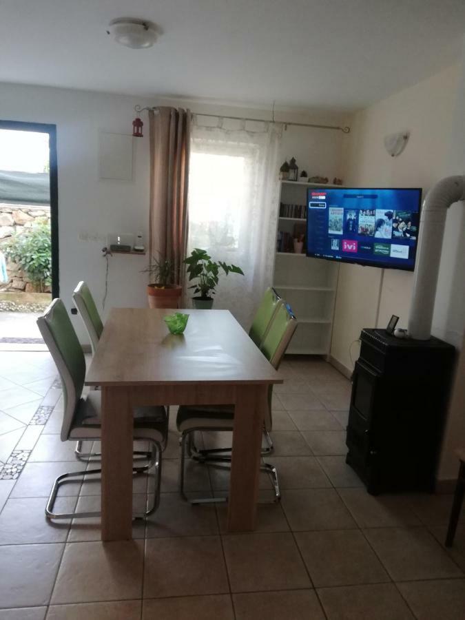 מאלי לוסיניי Apartman Natasa מראה חיצוני תמונה