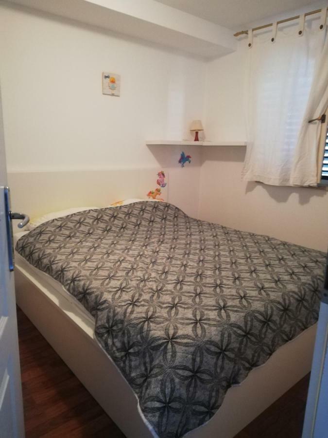 מאלי לוסיניי Apartman Natasa מראה חיצוני תמונה