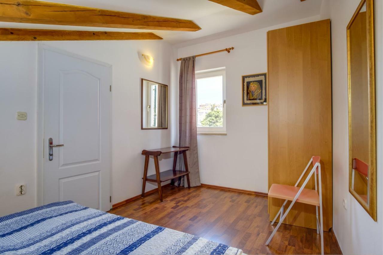 מאלי לוסיניי Apartman Natasa מראה חיצוני תמונה