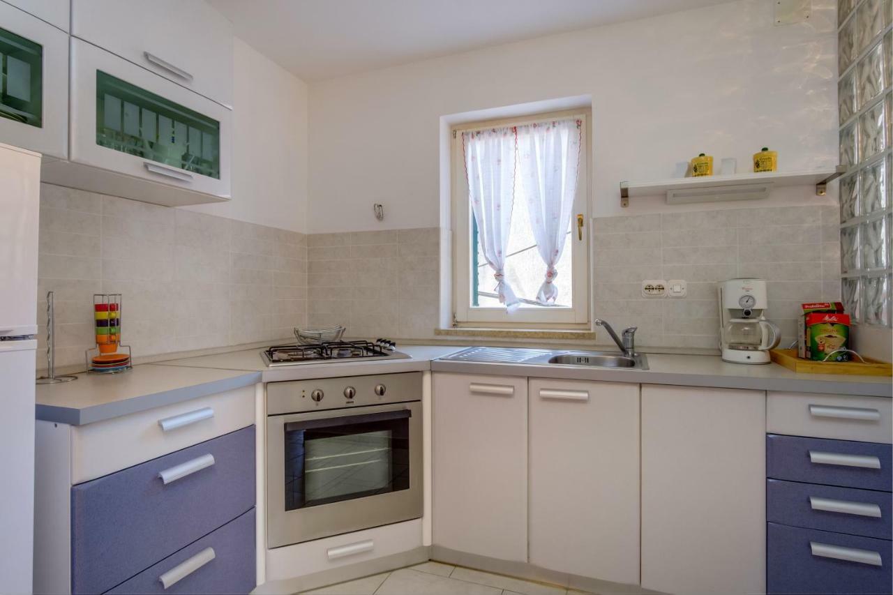 מאלי לוסיניי Apartman Natasa מראה חיצוני תמונה