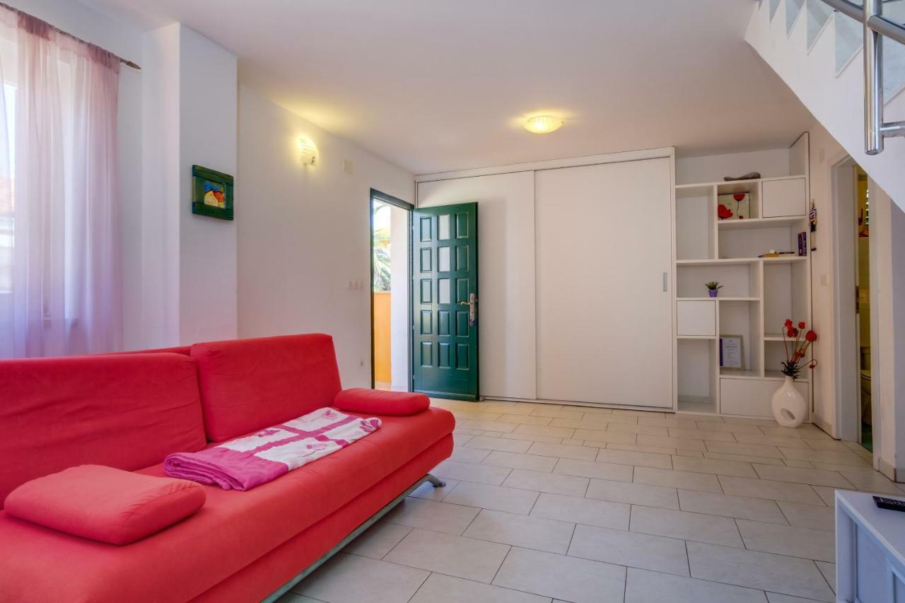 מאלי לוסיניי Apartman Natasa מראה חיצוני תמונה