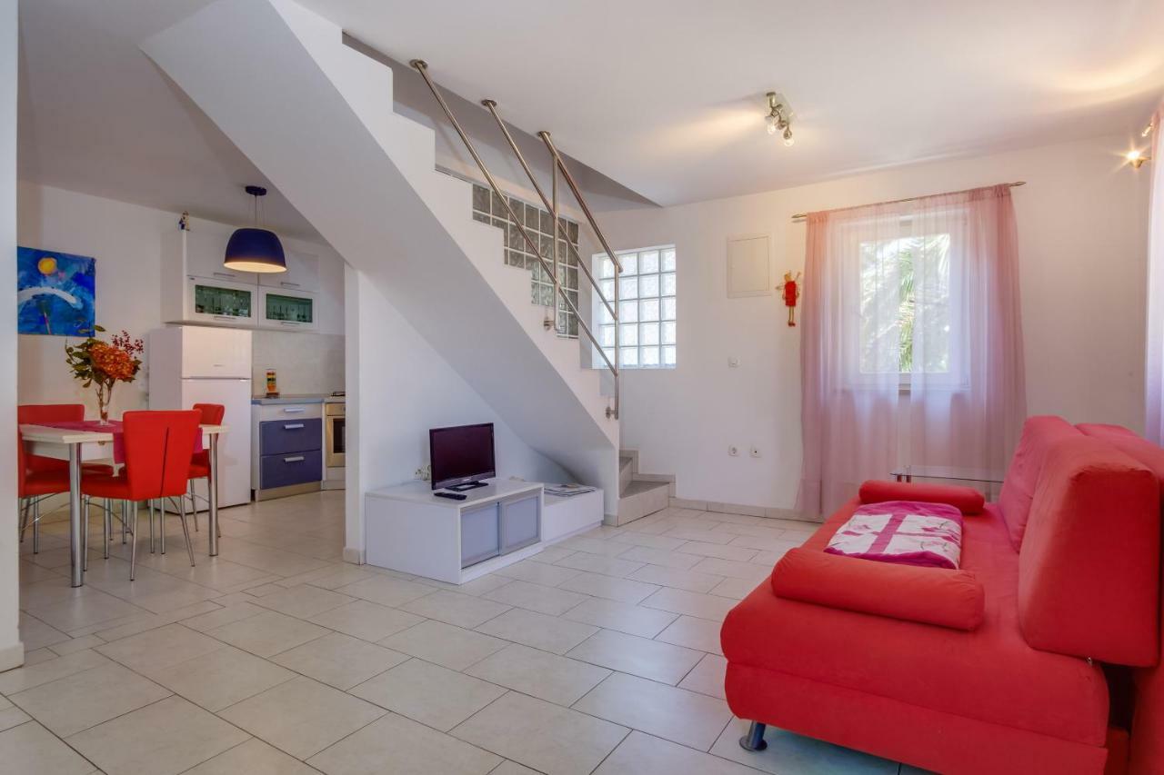 מאלי לוסיניי Apartman Natasa מראה חיצוני תמונה